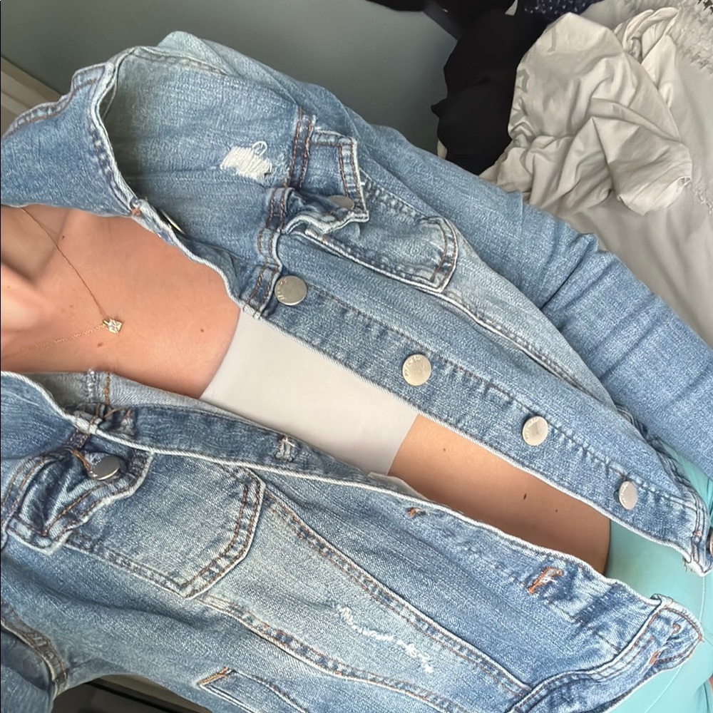 Classic Blue Jean Jacket - Picture 3 of 4